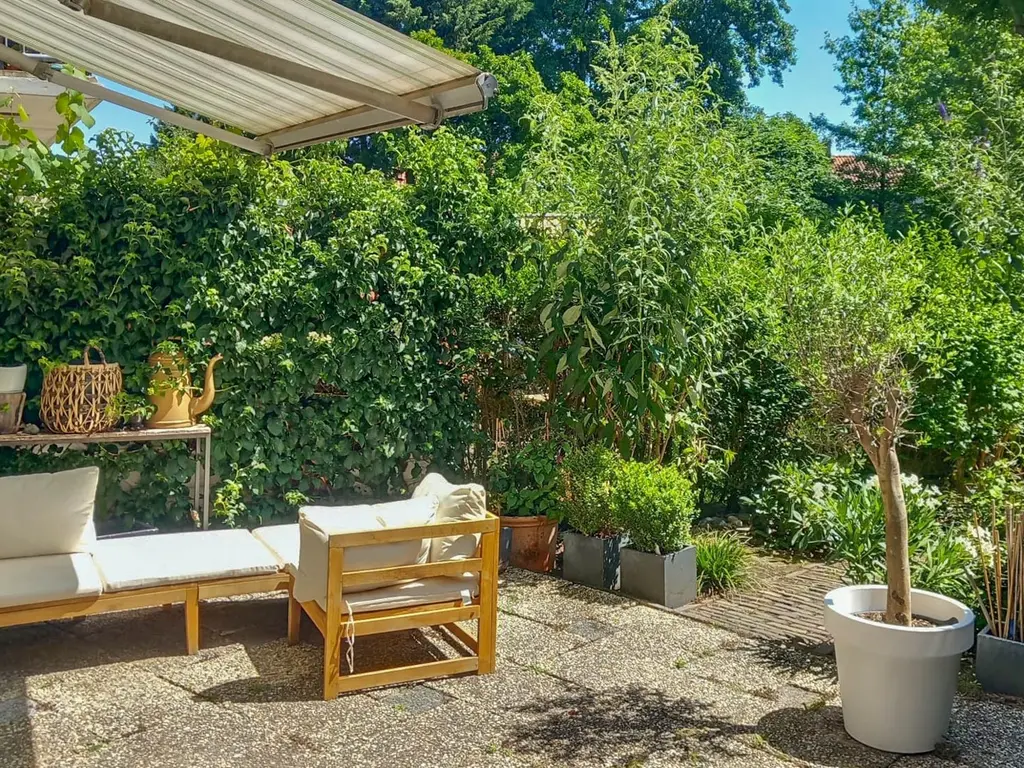 Hoge Rijndijk 97, Leiden