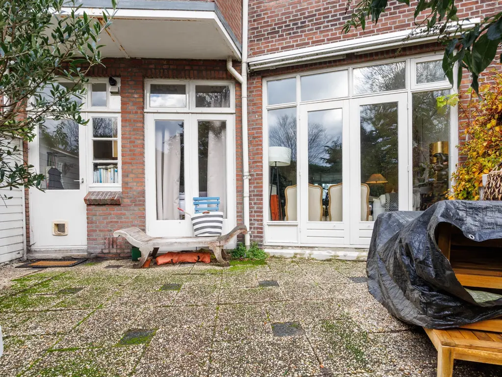 Hoge Rijndijk 97, Leiden