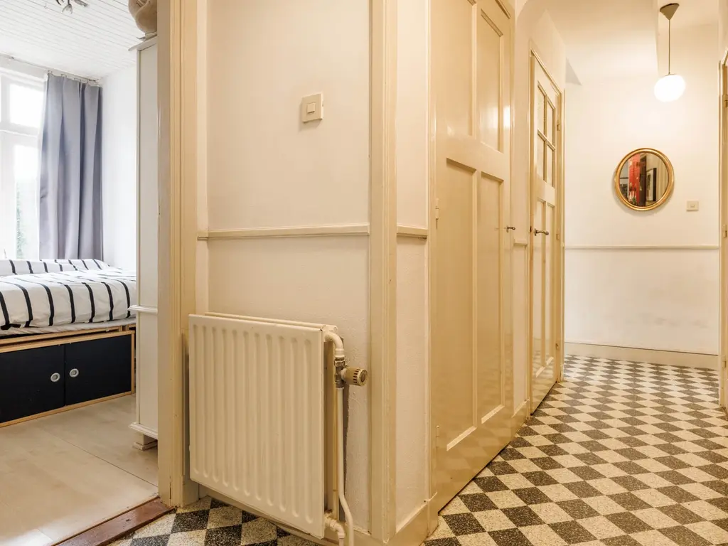 Hoge Rijndijk 97, Leiden