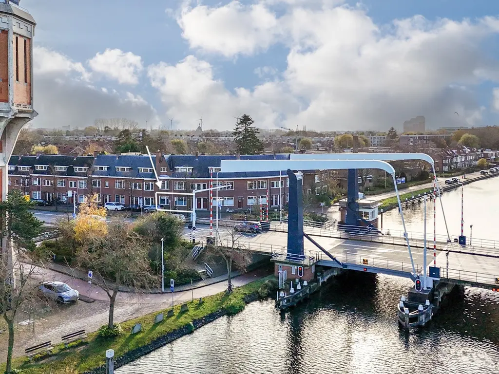 Hoge Rijndijk 97, Leiden