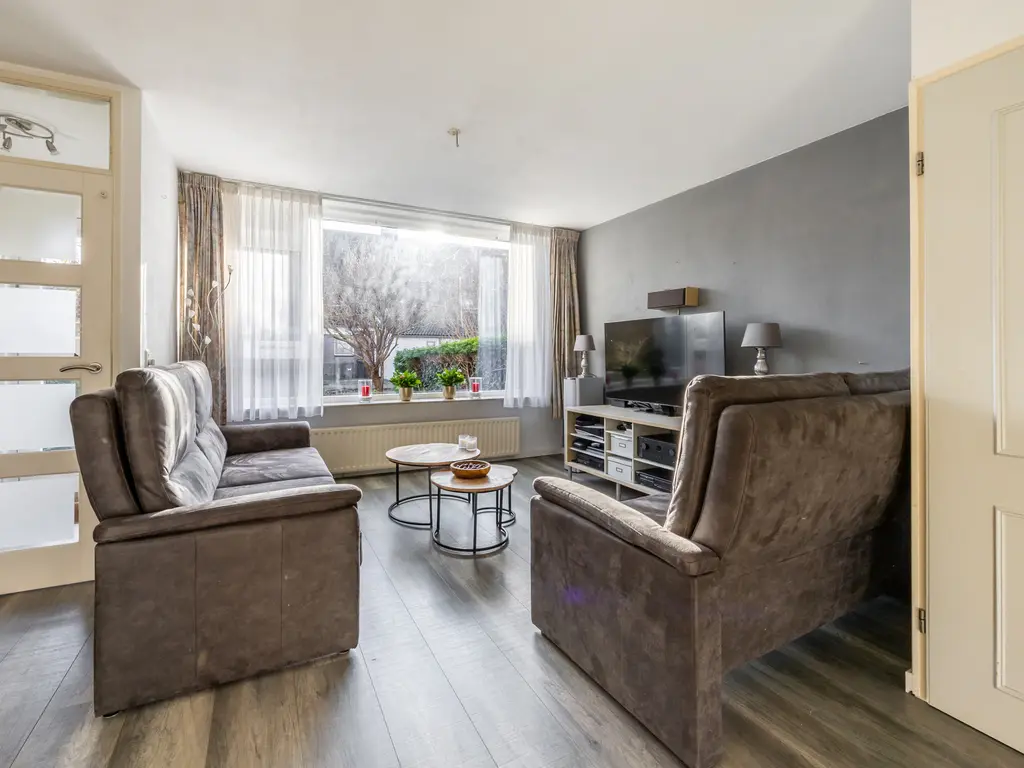 Weerterbos 92, HOOFDDORP