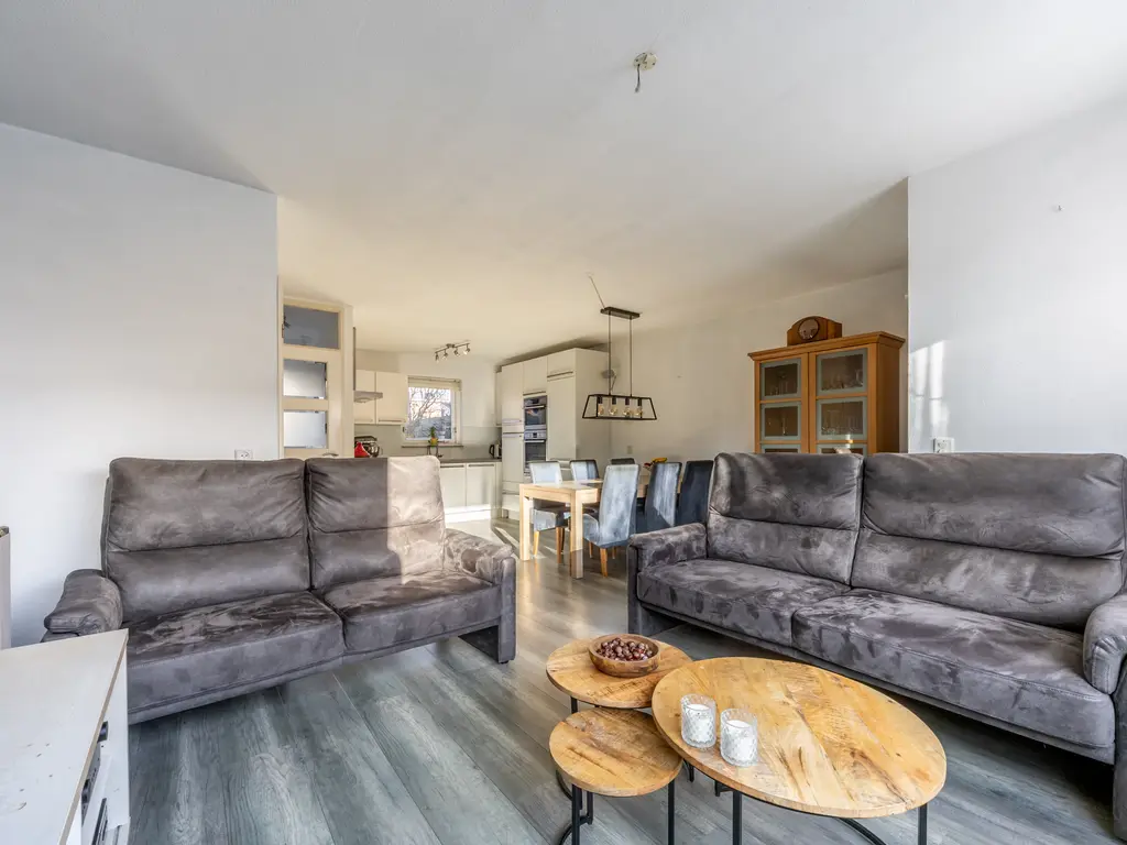 Weerterbos 92, HOOFDDORP