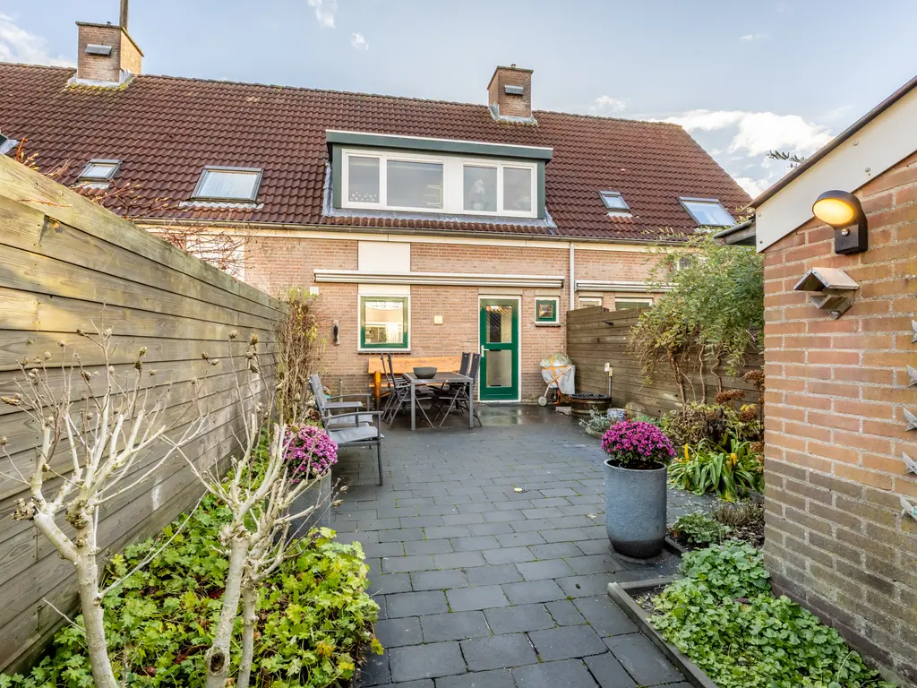 Weerterbos 92, HOOFDDORP