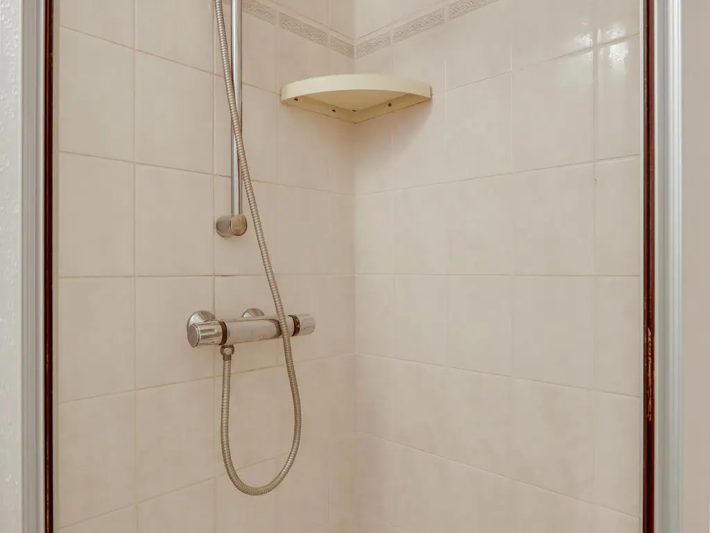 Graan voor Visch 16216, HOOFDDORP