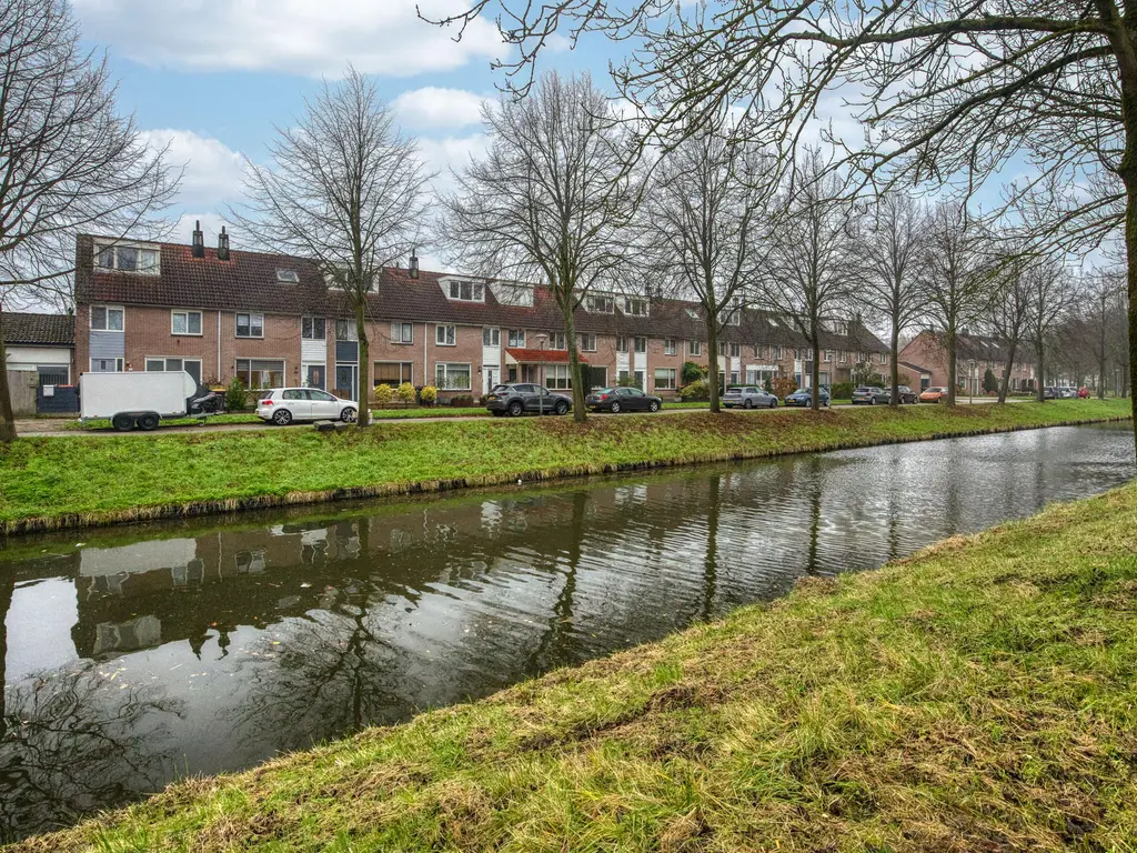 Nachtegaal 55, HOORN