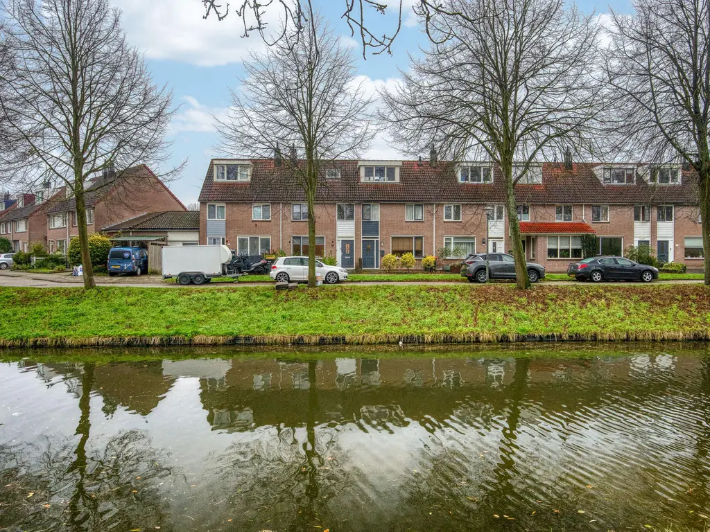 Nachtegaal 55, HOORN