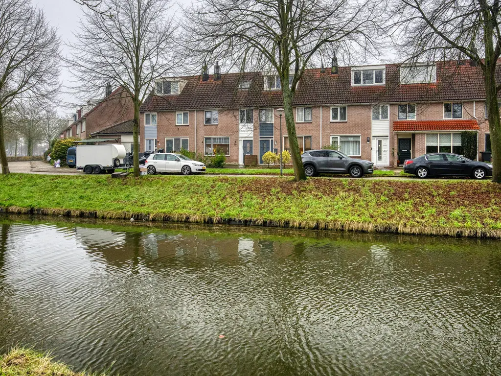 Nachtegaal 55, HOORN