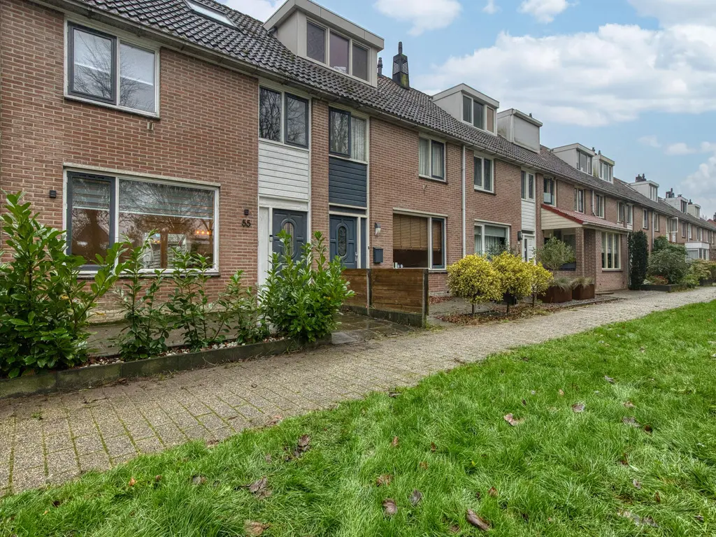 Nachtegaal 55, HOORN