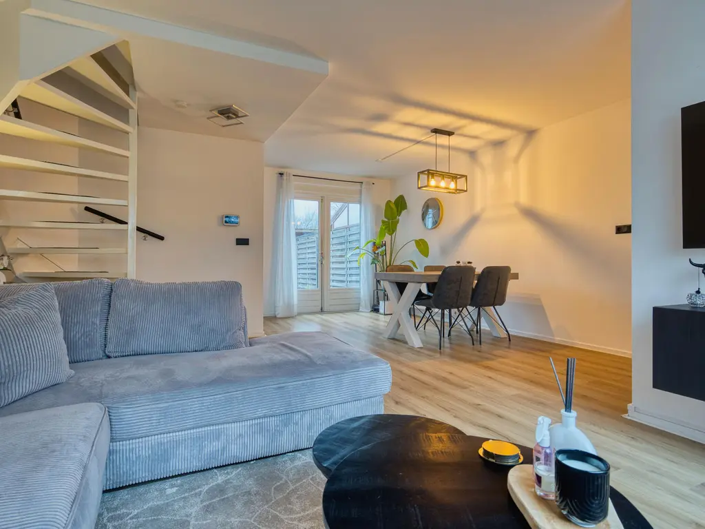 Nachtegaal 55, HOORN