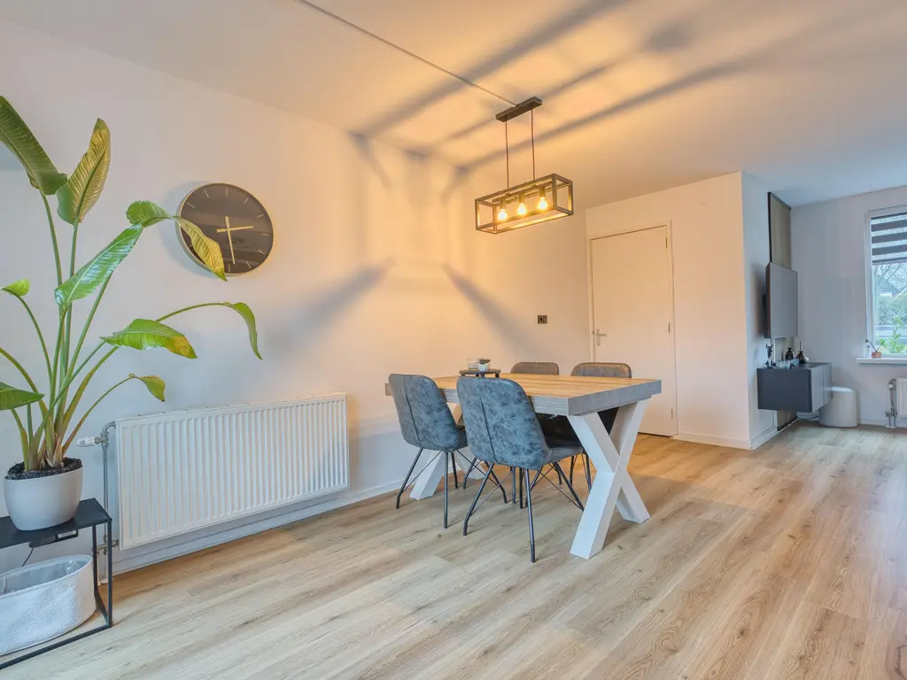 Nachtegaal 55, HOORN