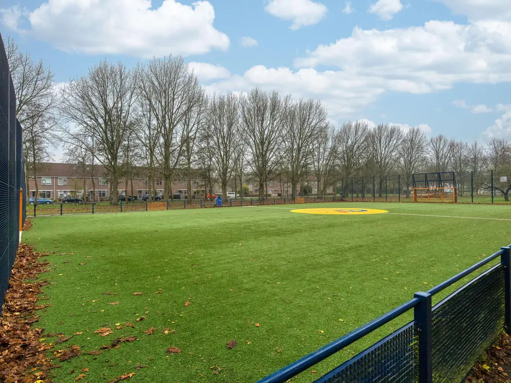 Nachtegaal 55, HOORN