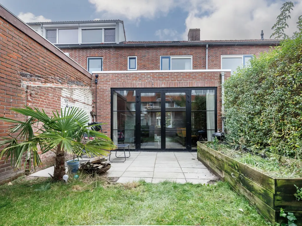 Meijelaan 8, Leiderdorp