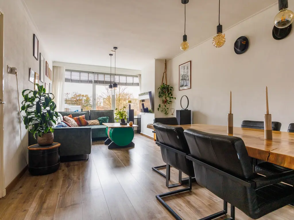 Bachstraat 550, Leiden