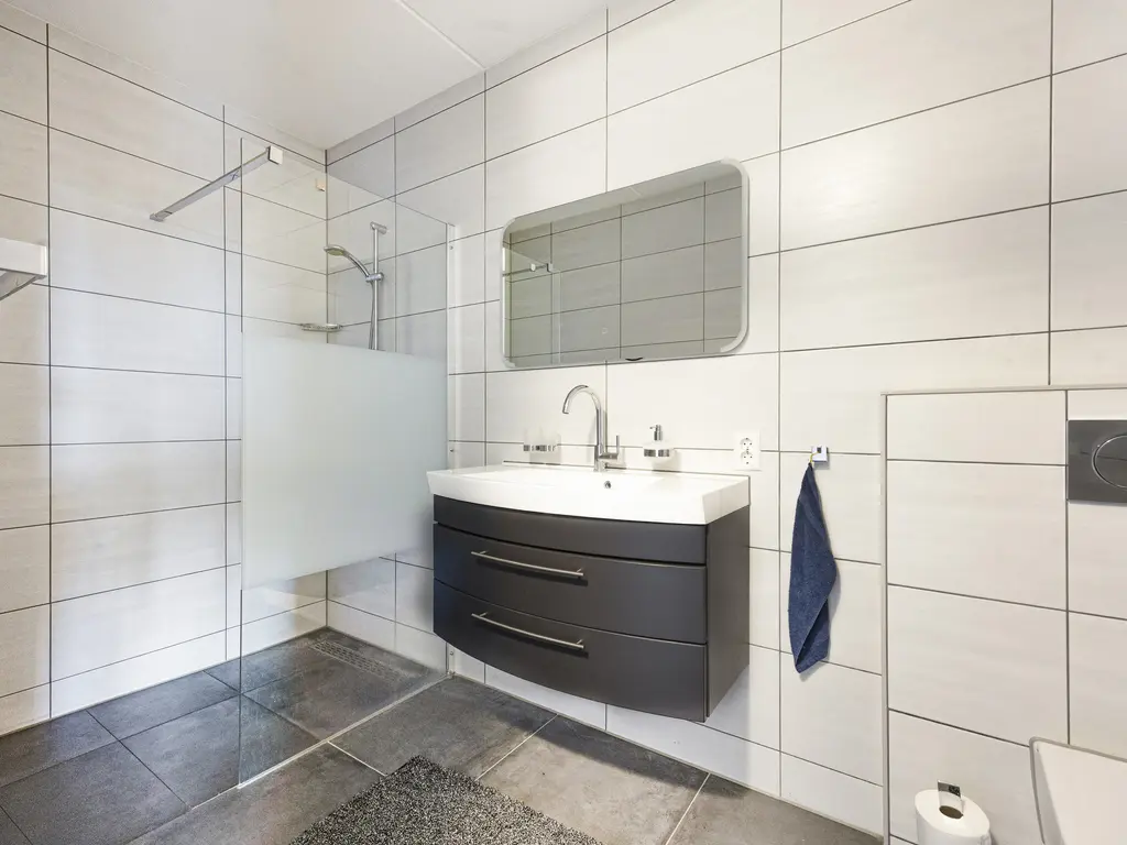 Jan Doustraat 72, ZWAAG