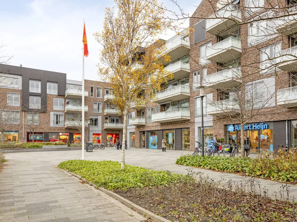 Jan Doustraat 72, ZWAAG