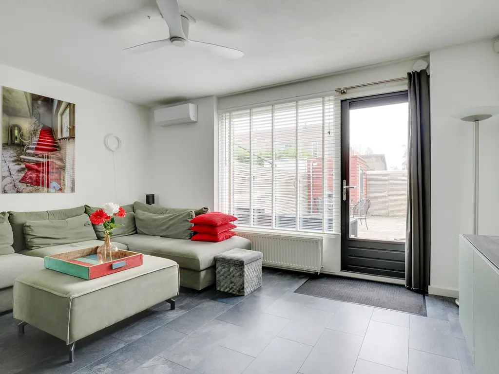 Zeedistel 68, DE MEERN