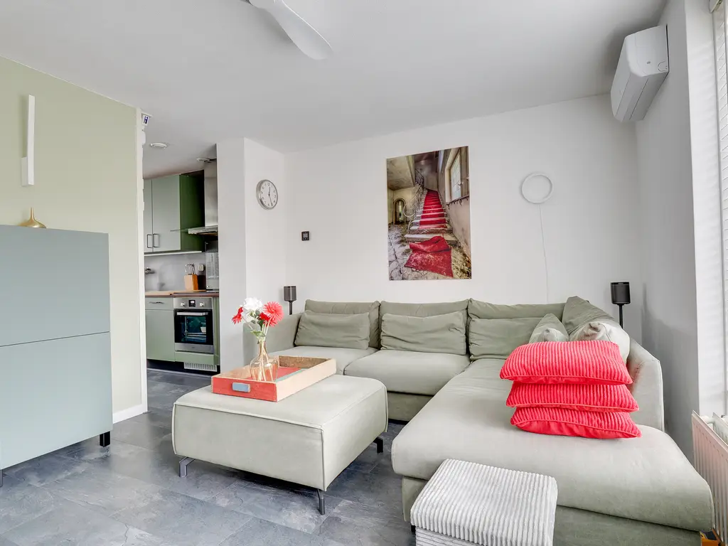 Zeedistel 68, DE MEERN