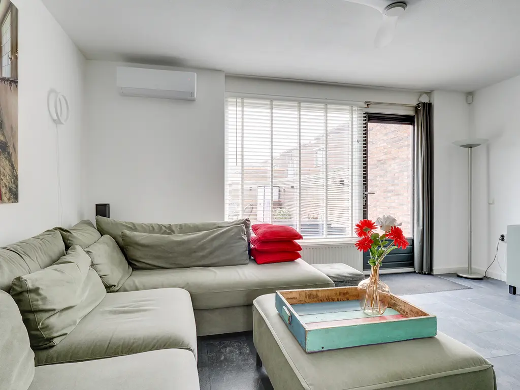 Zeedistel 68, DE MEERN