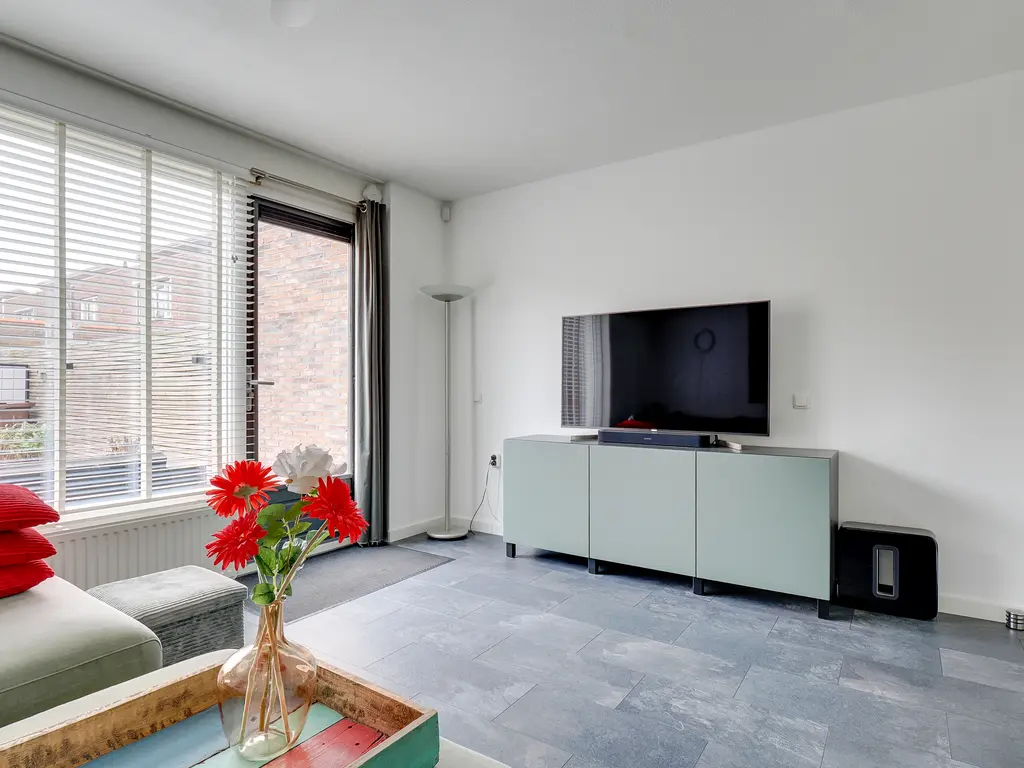 Zeedistel 68, DE MEERN