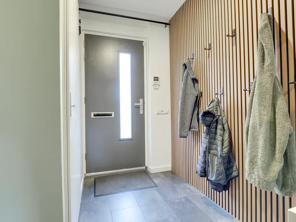 Zeedistel 68, DE MEERN