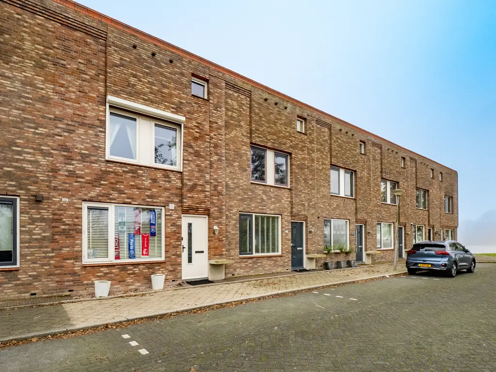 Zeedistel 68, DE MEERN