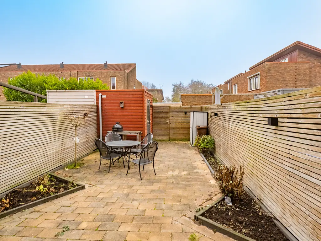 Zeedistel 68, DE MEERN