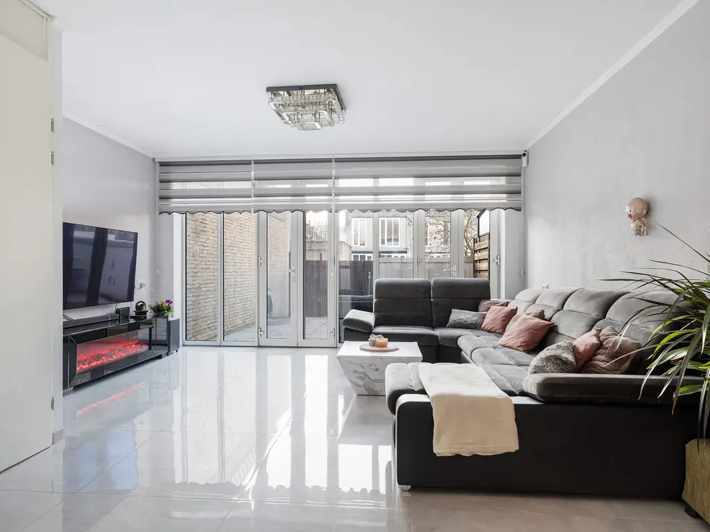 Stoutenburg 13, ROTTERDAM