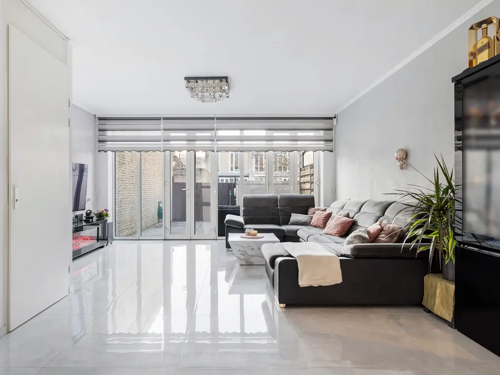 Stoutenburg 13, ROTTERDAM