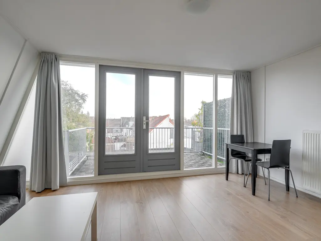 Uiterstegracht 1H, Leiden