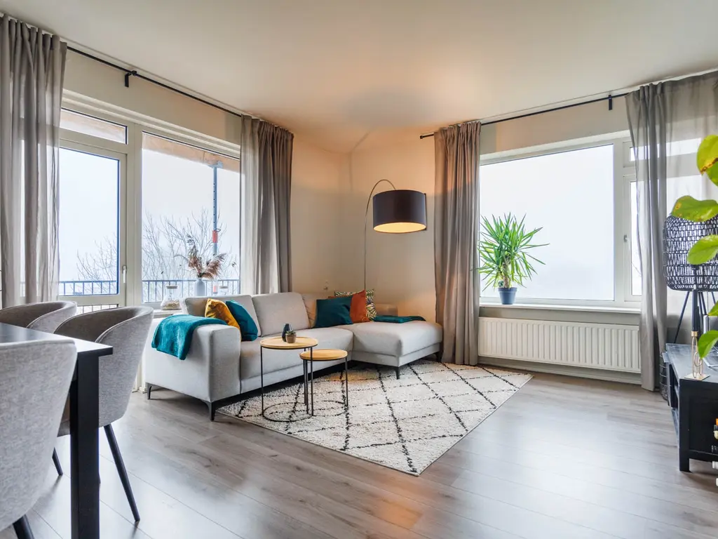 Churchilllaan 66, Leiden