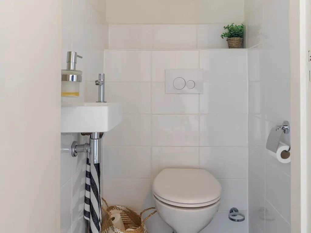 Churchilllaan 66, Leiden