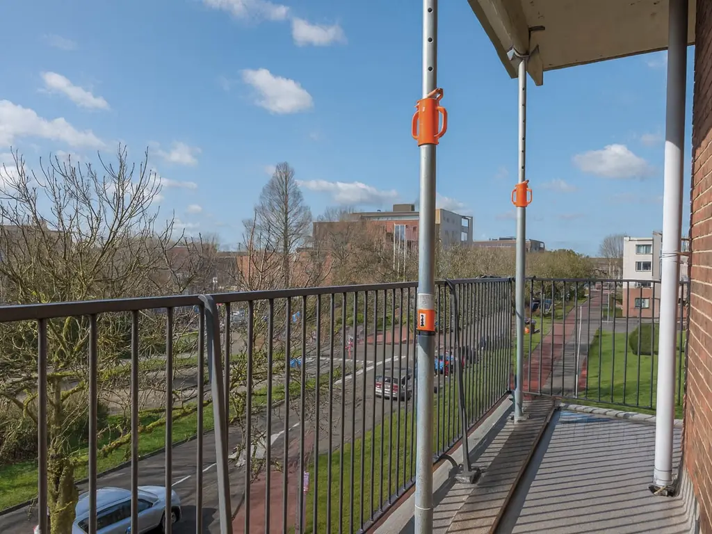 Churchilllaan 66, Leiden