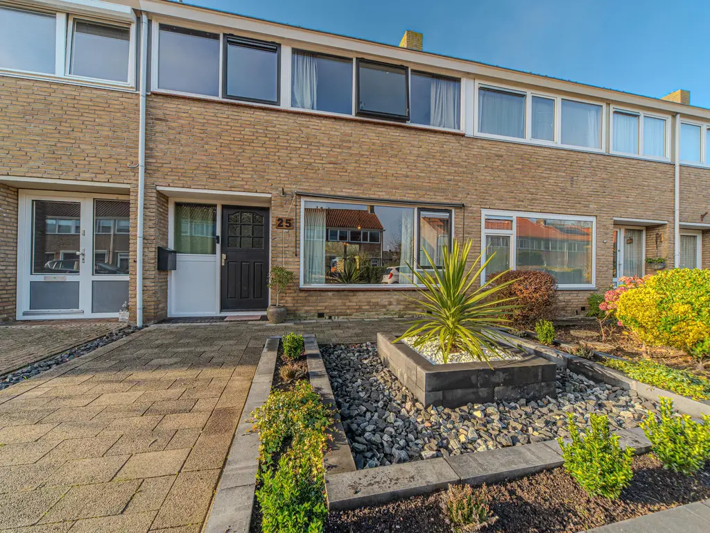 Van Eckstraat 25, WIERINGERWERF