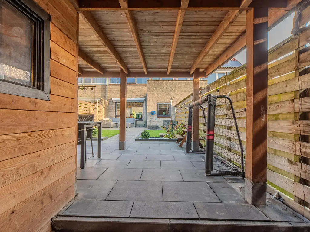 Van Eckstraat 25, WIERINGERWERF