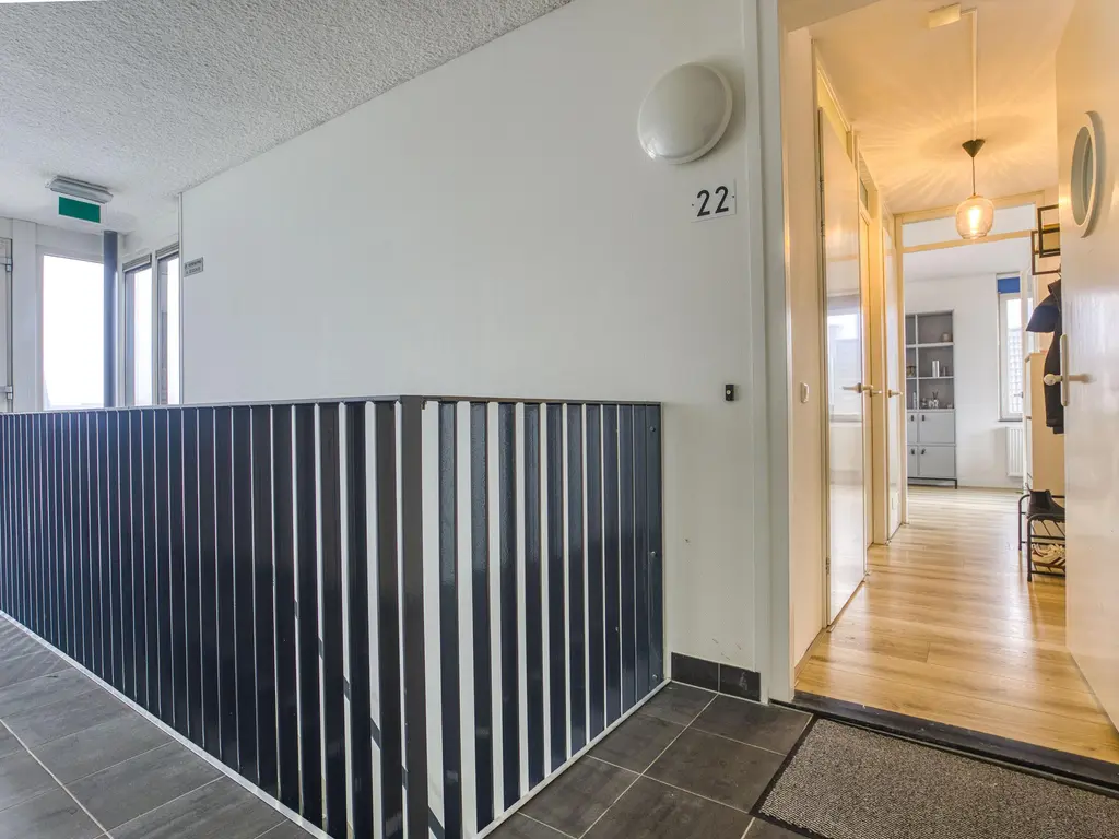 Jan Doustraat 22, Zwaag