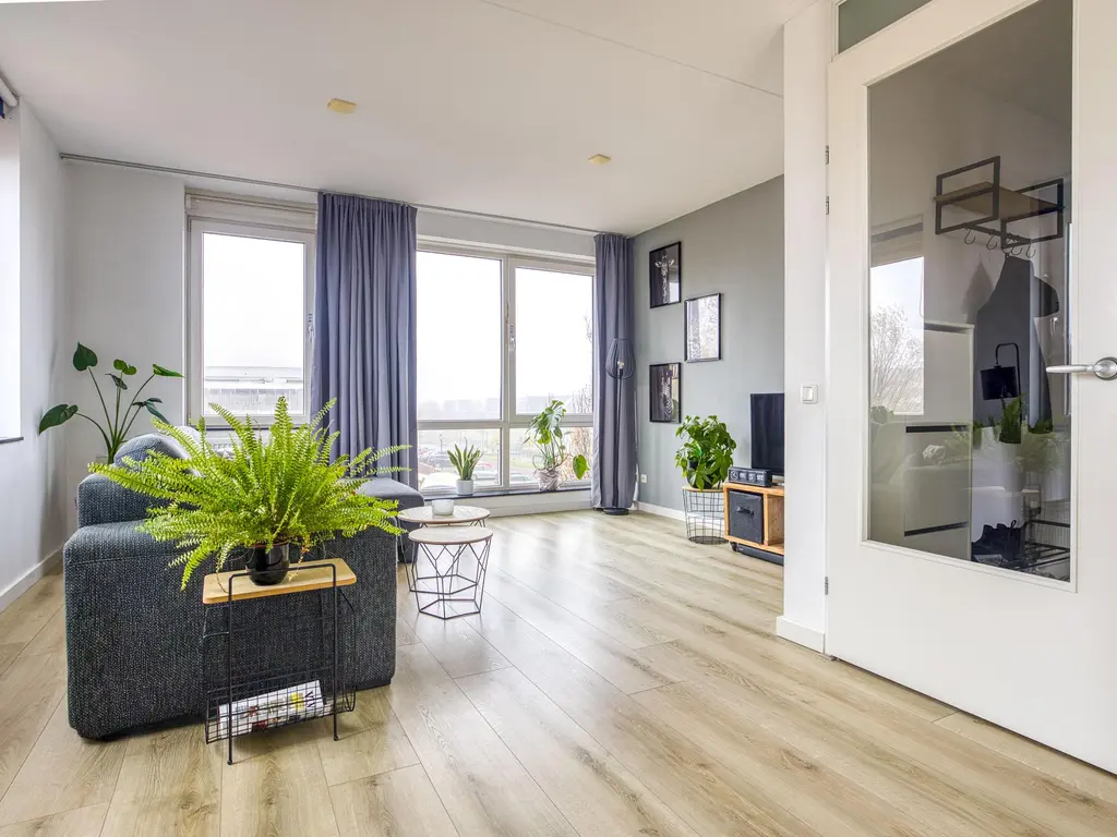 Jan Doustraat 22, Zwaag