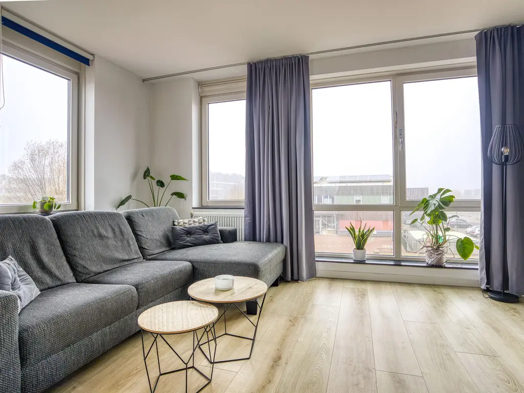 Jan Doustraat 22, Zwaag