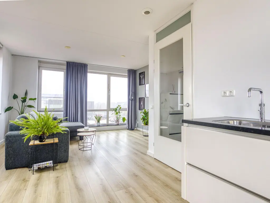 Jan Doustraat 22, Zwaag