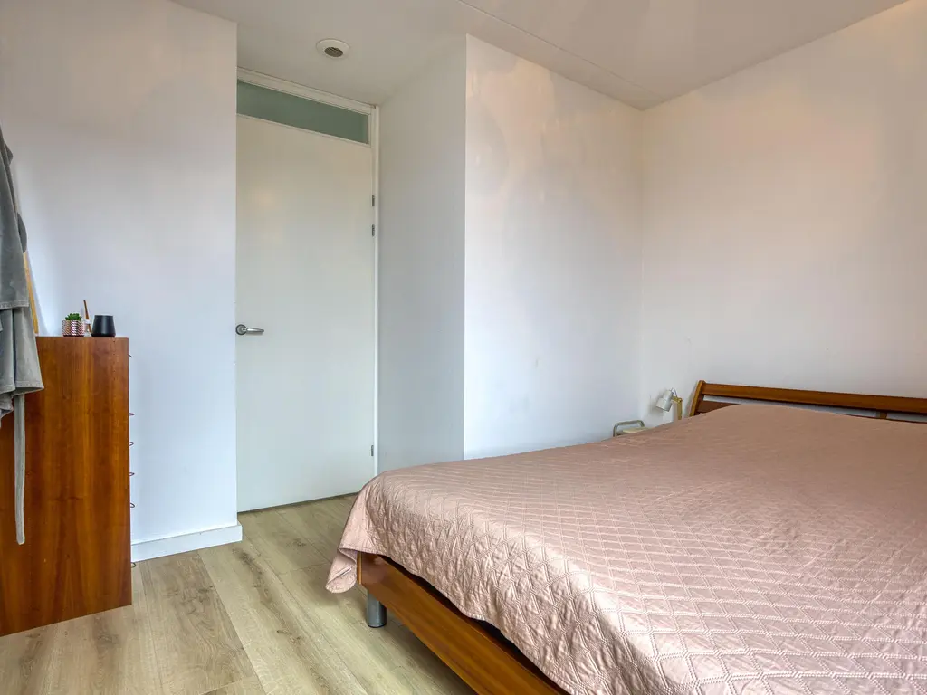 Jan Doustraat 22, Zwaag