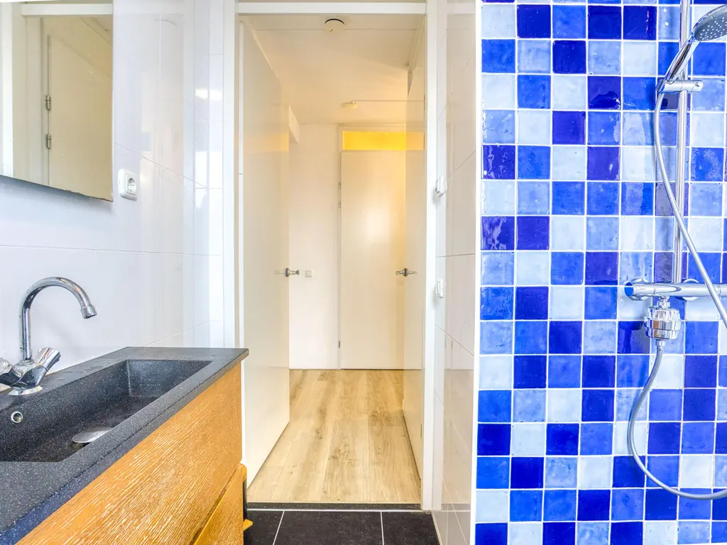 Jan Doustraat 22, Zwaag