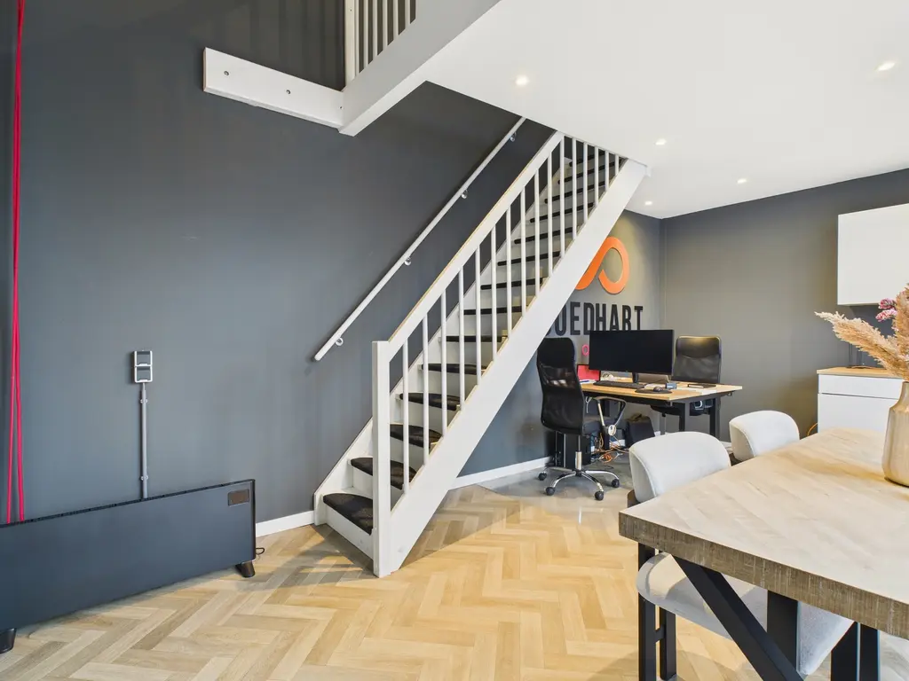 Argon 14E1, Oud Gastel