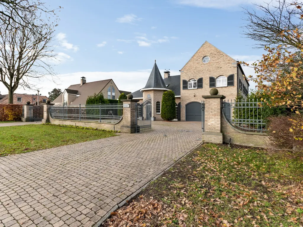 Steenweg Weelde 88  , Ravels