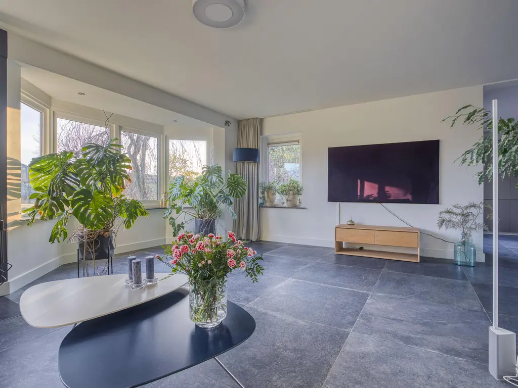 Koewijzend 43A, ZWAAG