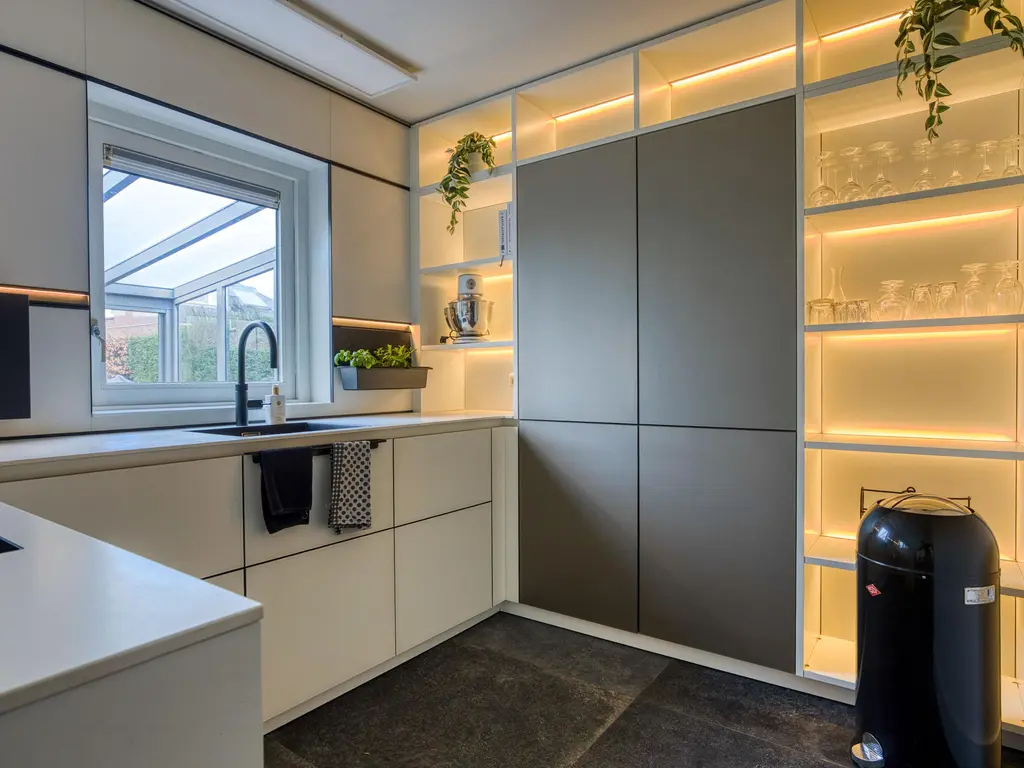 Koewijzend 43A, ZWAAG