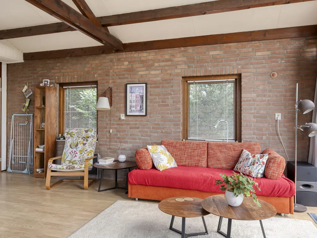 De Stille Wille 146, OOST WEST EN MIDDELBEERS