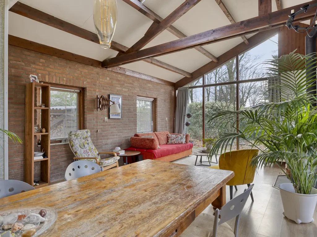 De Stille Wille 146, OOST WEST EN MIDDELBEERS