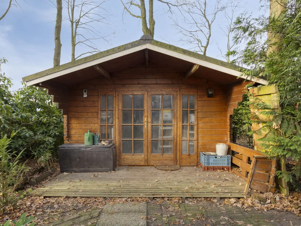 De Stille Wille 146, OOST WEST EN MIDDELBEERS