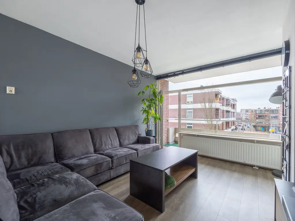 Damplein 22, Leidschendam