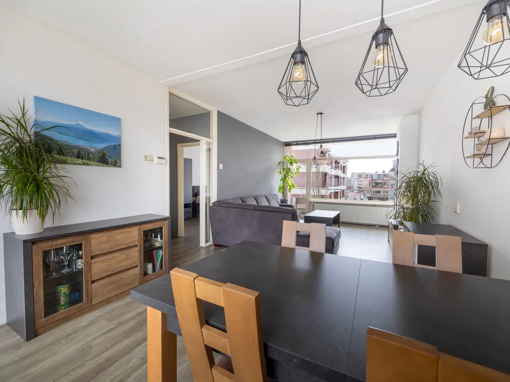 Damplein 22, Leidschendam