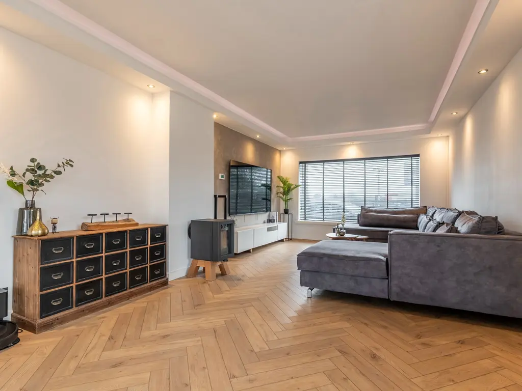 Steenweg Weelde 56  , Poppel